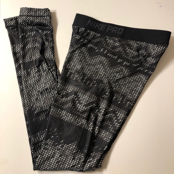 Nike Pants - A pair of Women’s Nike Pro Dri- Fit leggings.